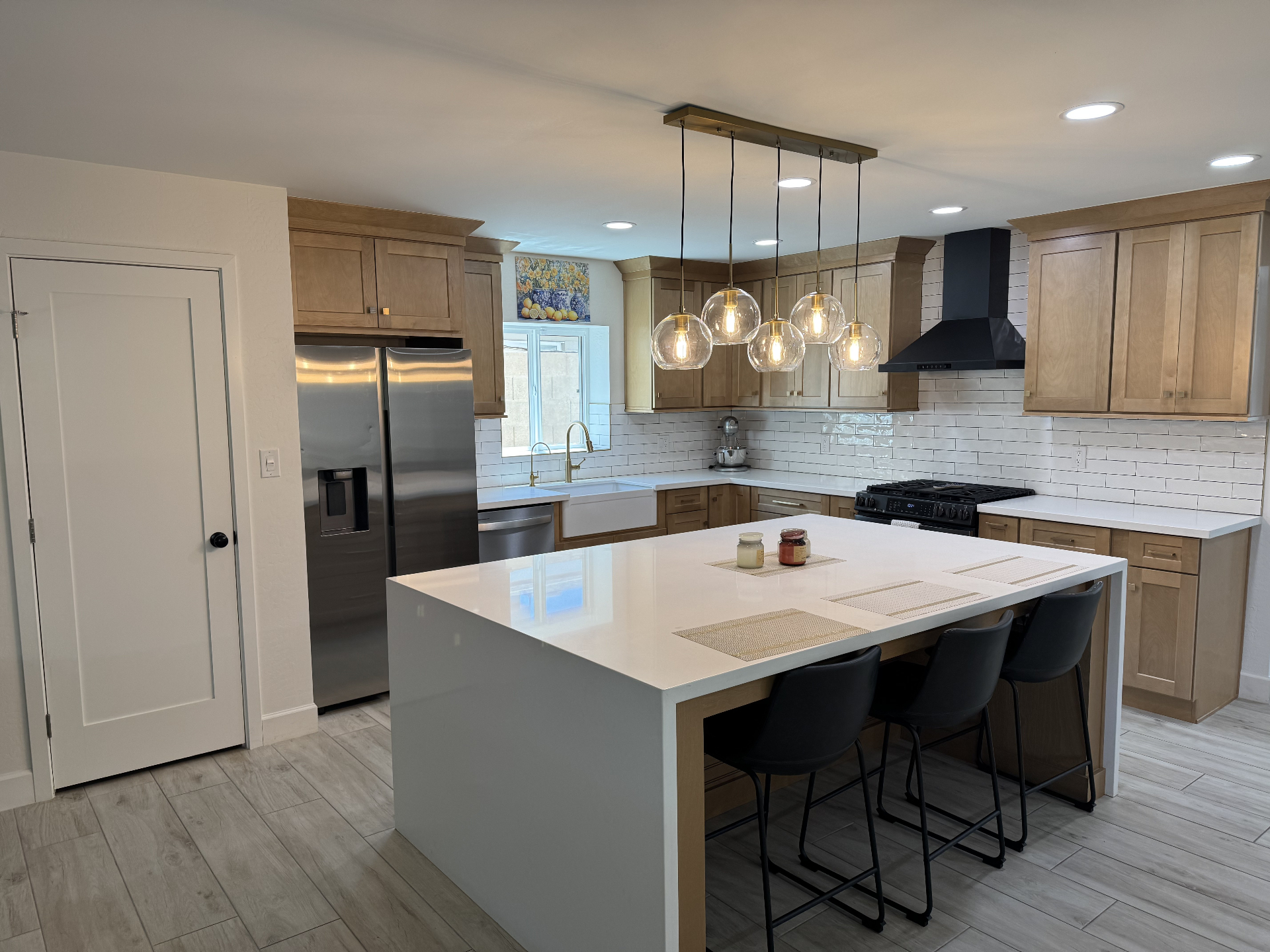 Real JBS project · Natural-wood kitchen refresh